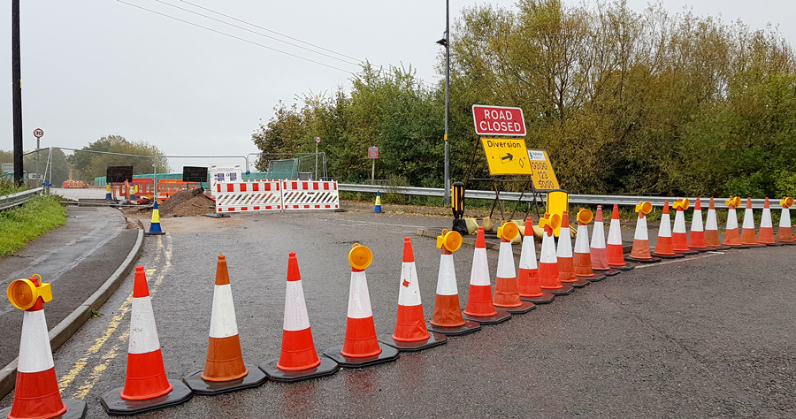 Photo of a road closure at the Trench Lane M4 over bridge.